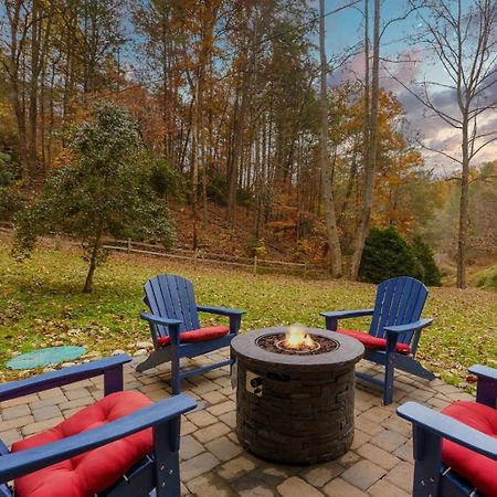 فيلا Gatlinburg Mountain Heaven Retreat المظهر الخارجي الصورة