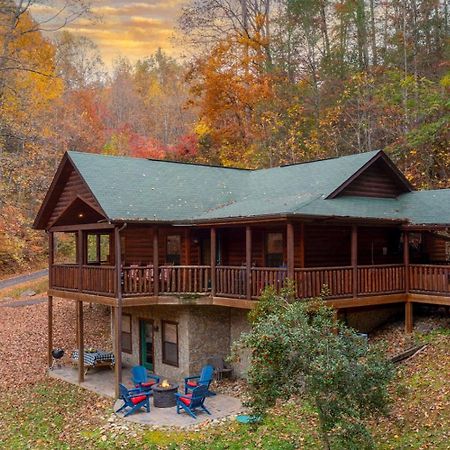 فيلا Gatlinburg Mountain Heaven Retreat المظهر الخارجي الصورة