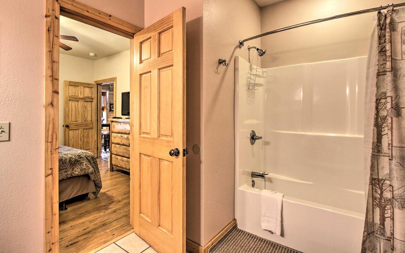 فيلا Gatlinburg Mountain Heaven Retreat المظهر الخارجي الصورة