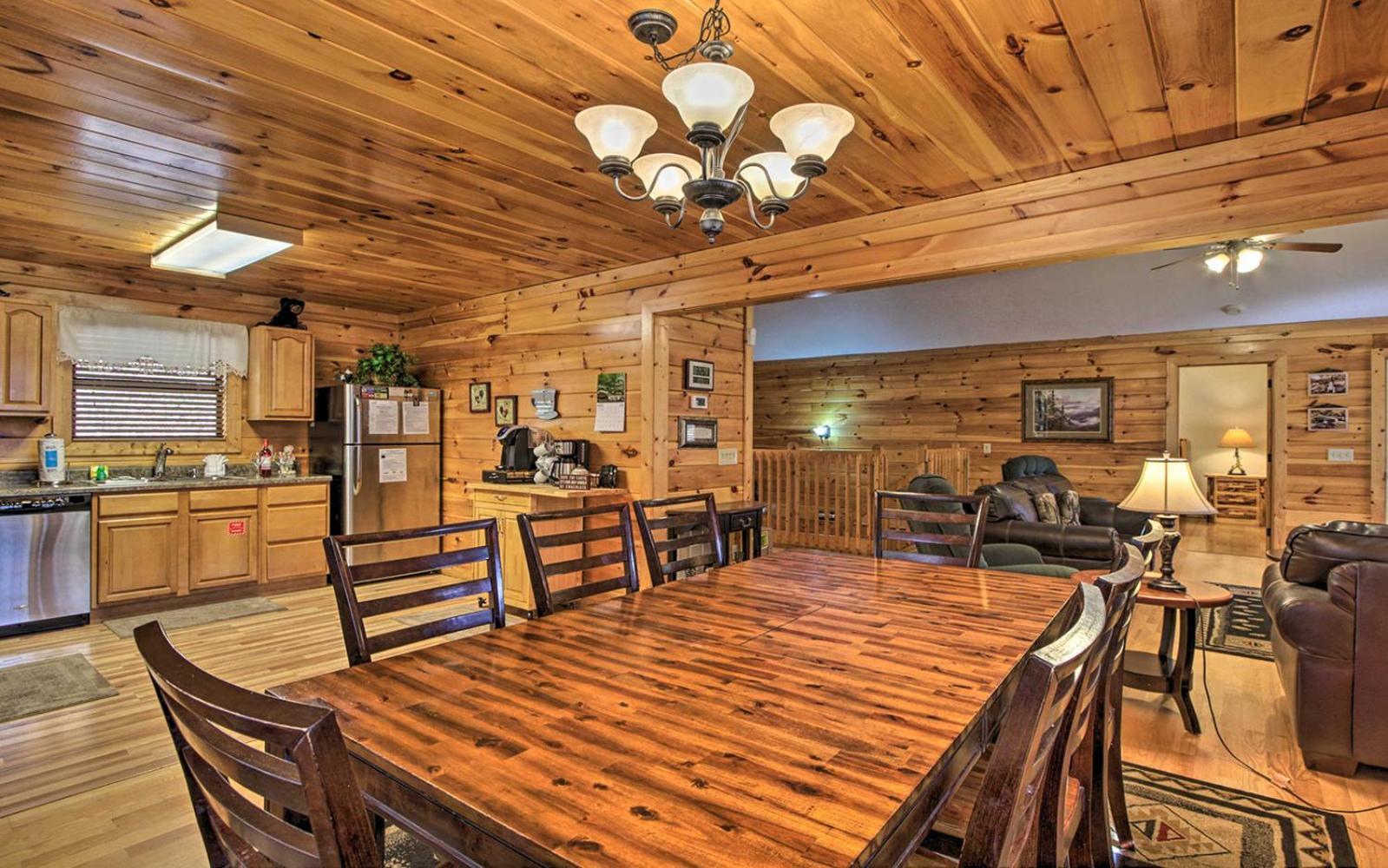 فيلا Gatlinburg Mountain Heaven Retreat المظهر الخارجي الصورة